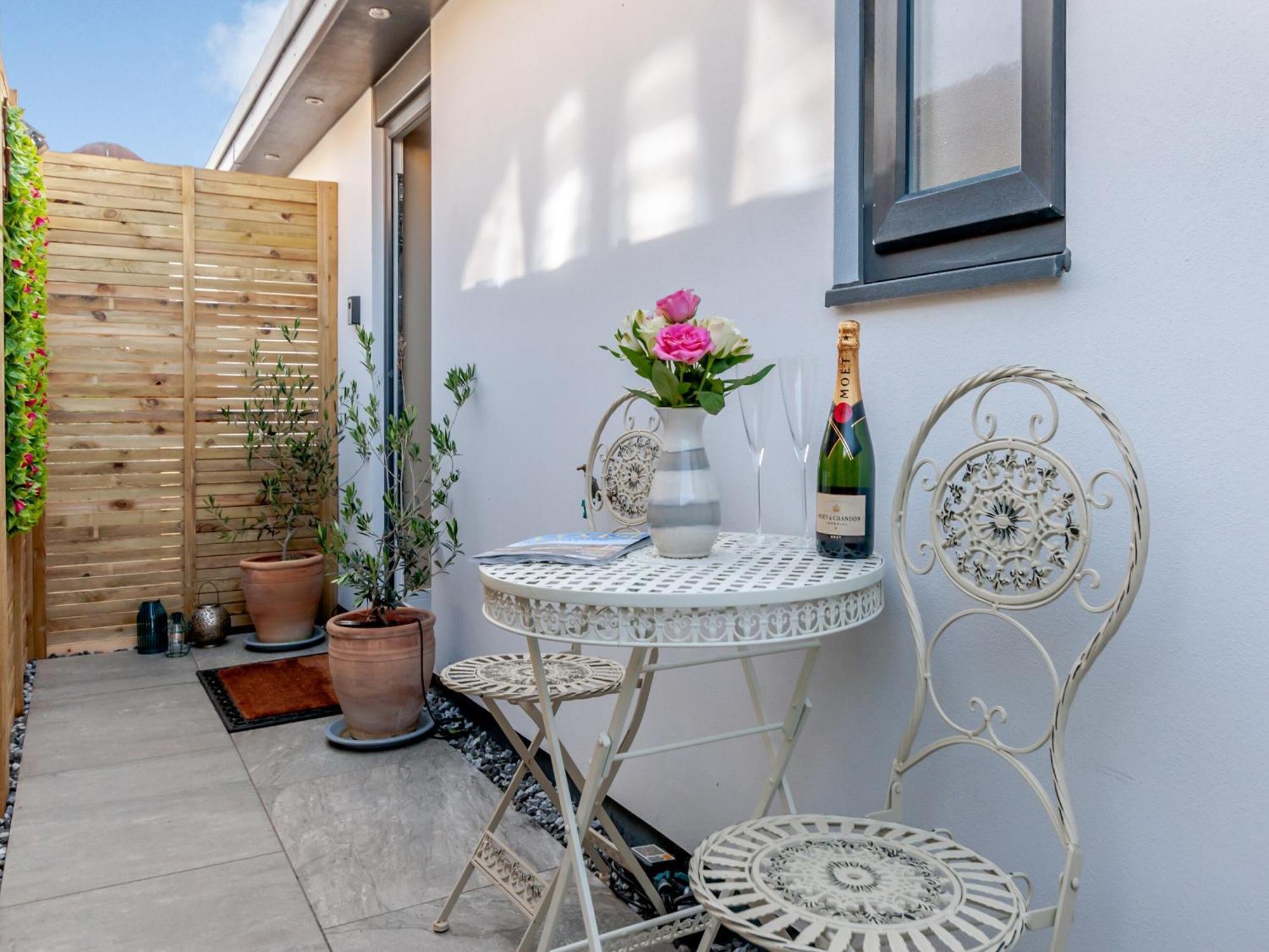 Vitamin Sea Residency Herne Bay Exterior foto
